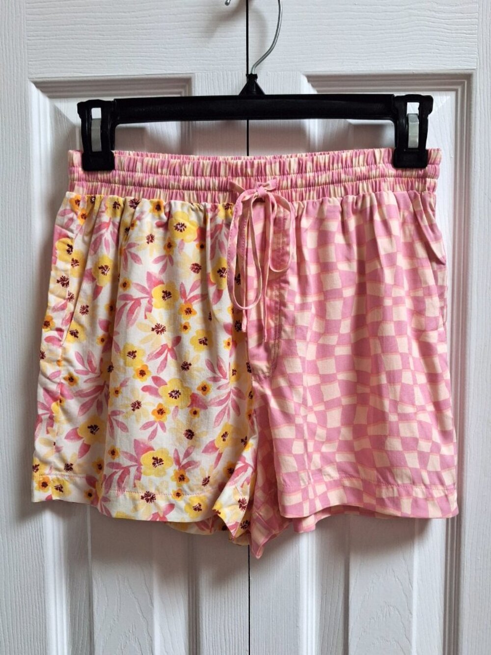 NWT FOREVER 21 Pink Check/Yellow Floral Print Shorts sz XS